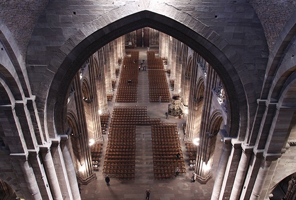 Intérieur de la nef vue du chœur © Fondation de l'Œuvre Notre-Dame, 2014