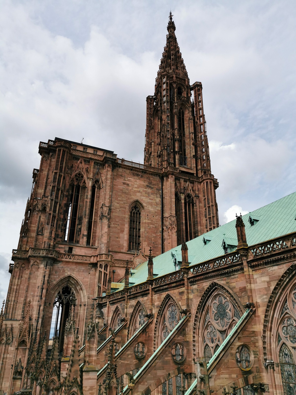 Cathédrale de Strasbourg, vue de l'est, crédit : F.OND