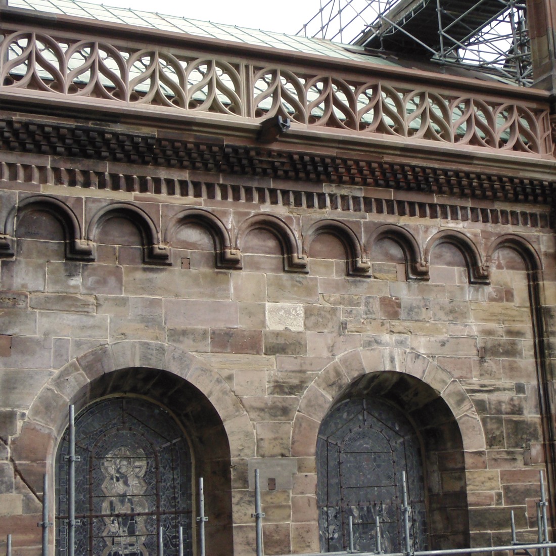 Mur ouest du transept sud, après conservation-restauration, crédit : F.OND